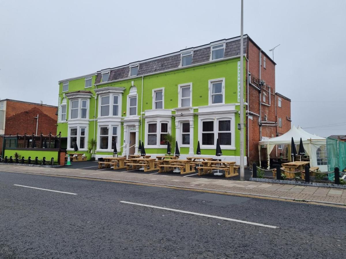 The Beechfield Hotel Блекпул Екстериор снимка