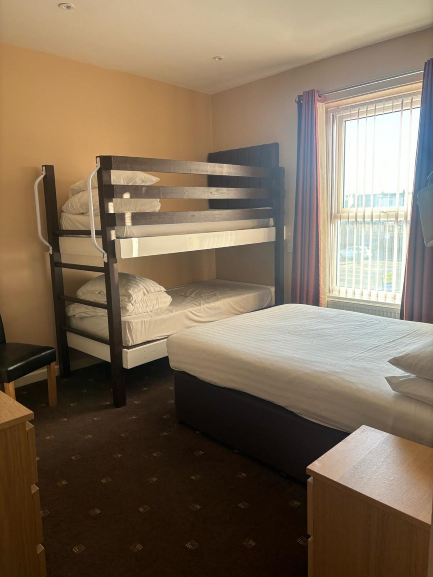 The Beechfield Hotel Блекпул Екстериор снимка